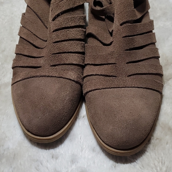 Carlos by Carlos Santana Leather Strapey Sandals - Picture 2 of 6